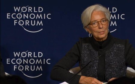 250116_wef-v-davose-o-bitcoin_1.jpg