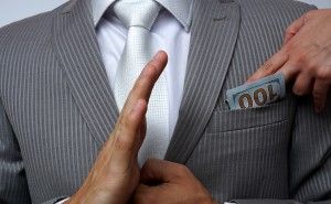 070316_bankir-arestovan-za-nezakonii-obmen-bitcoin_1.jpg