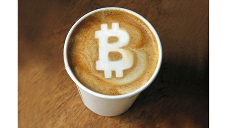 270916_kofeinya-v-sberbanke-prinimaet-bitcoini_1.jpg
