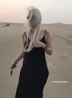 Supercar Blondie forget the shoes - small.gif